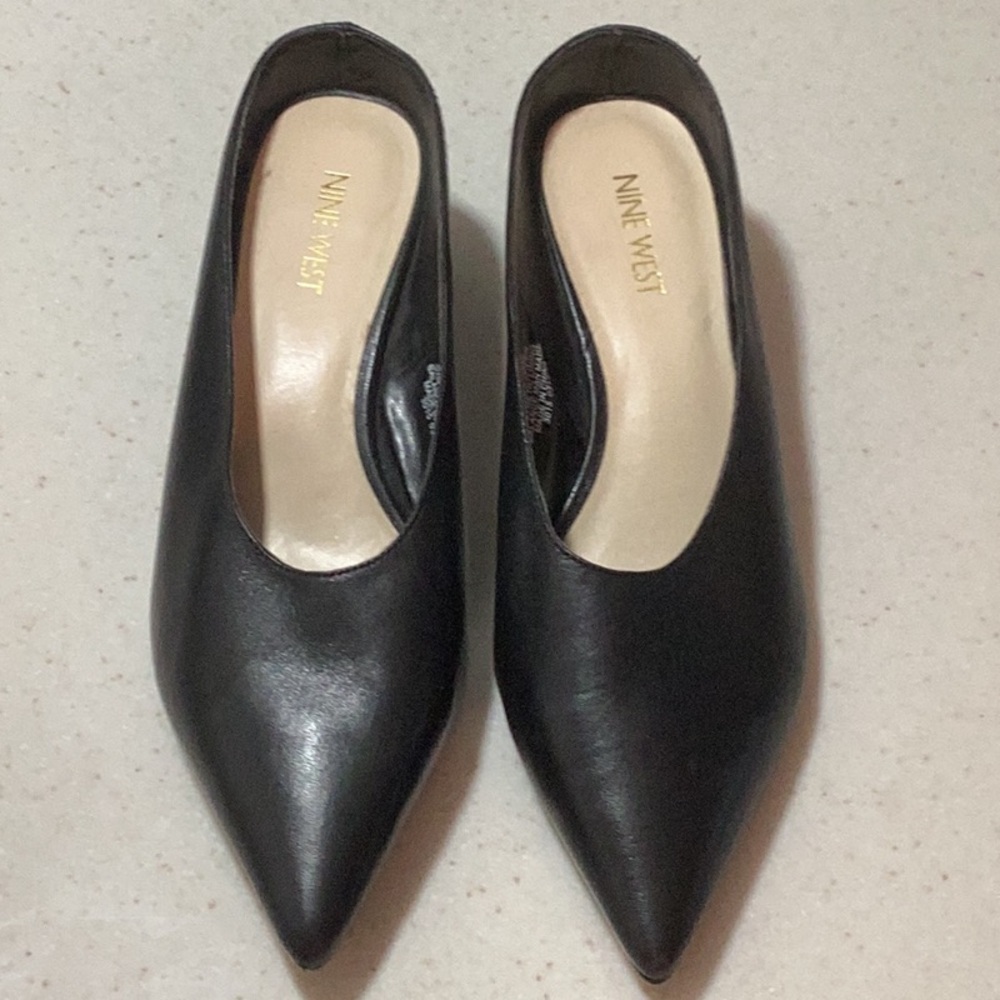 Nine West Black Leather Mule